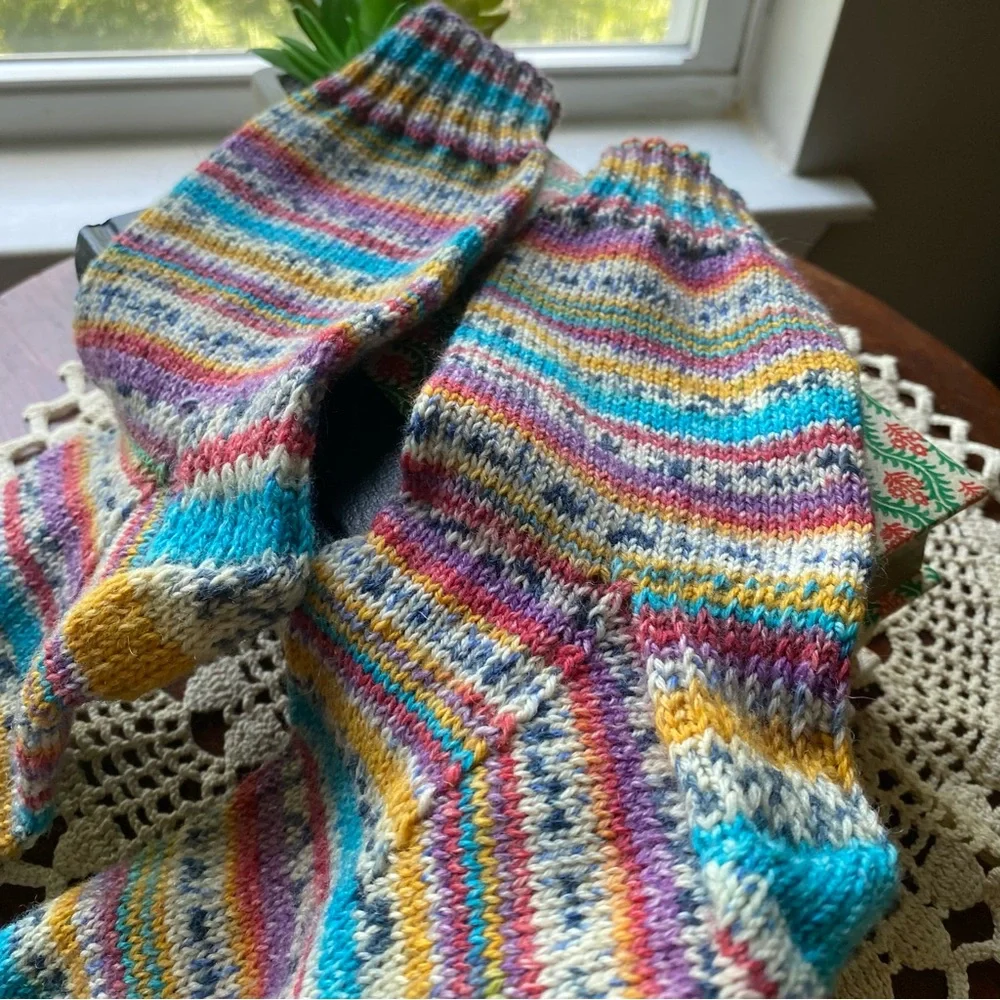 🆕 Multicolor Striped Womans Wool Blend Socks NEW